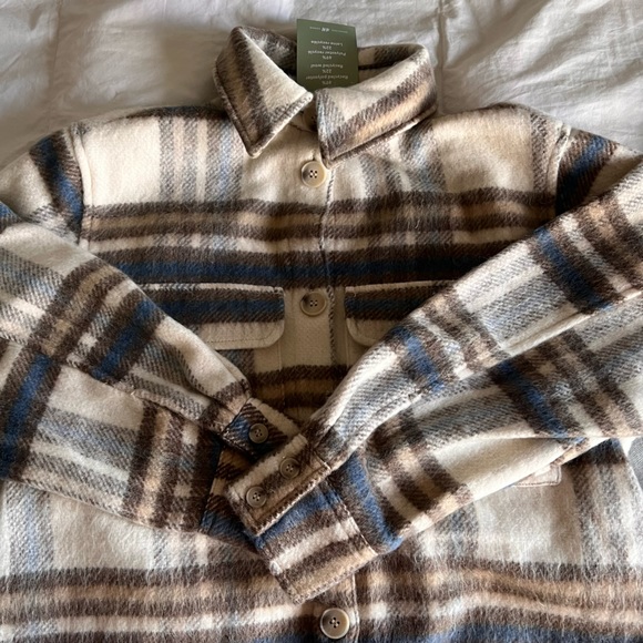 ‼️SOLD‼️H&M Shacket | Size XS - Picture 4 of 5